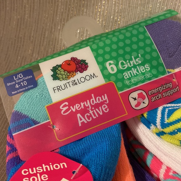 Lot of 6 pairs FRUIT OF THE LOOM Girls ankles socks L shoe size 4 - 10 - Picture 6 of 9